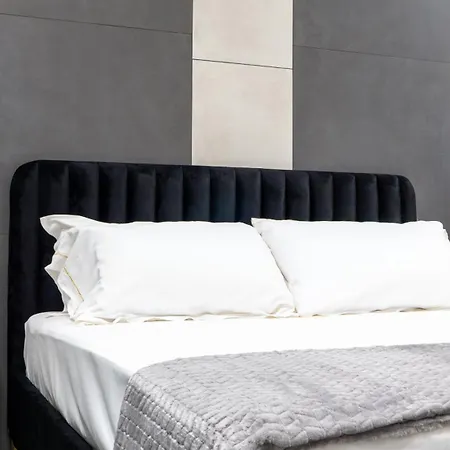 Aetna Luxurysuites