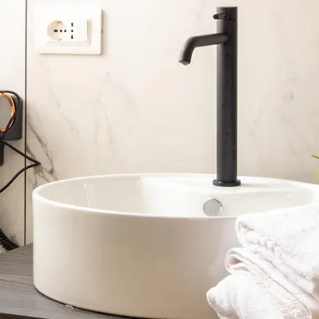 Aetna Luxurysuites Gasthuis